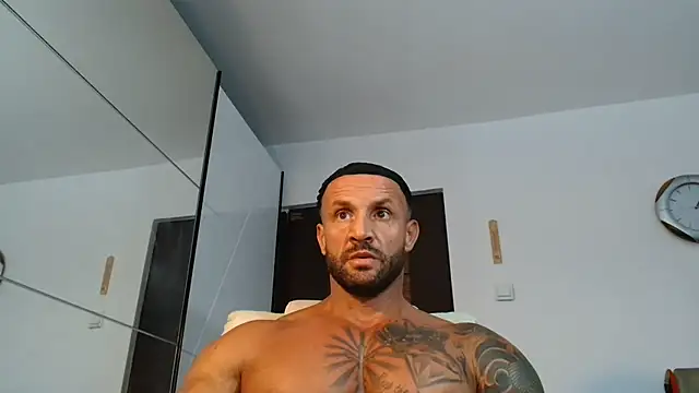 Magnificmuscles89 online show from July 2026 10:27:02 PM