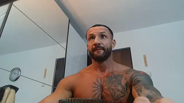 Magnificmuscles89 online show from July 2026 09:16:02 AM