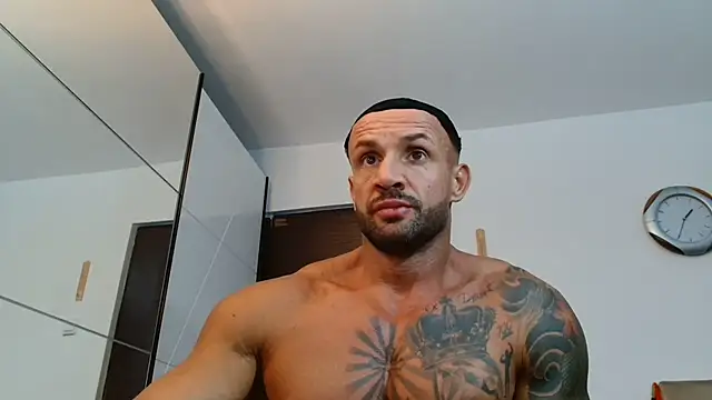 Magnificmuscles89 online show from July 2026 10:55:01 PM