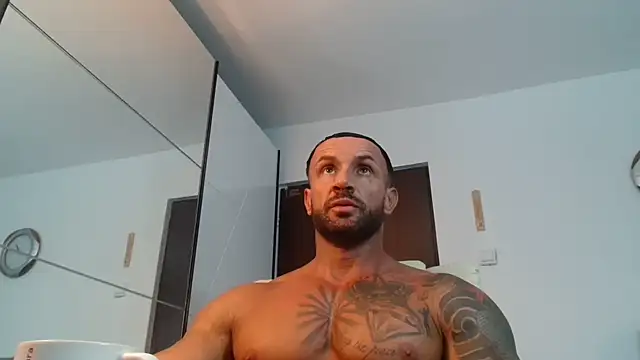 Magnificmuscles89 online show from July 2026 10:32:02 AM