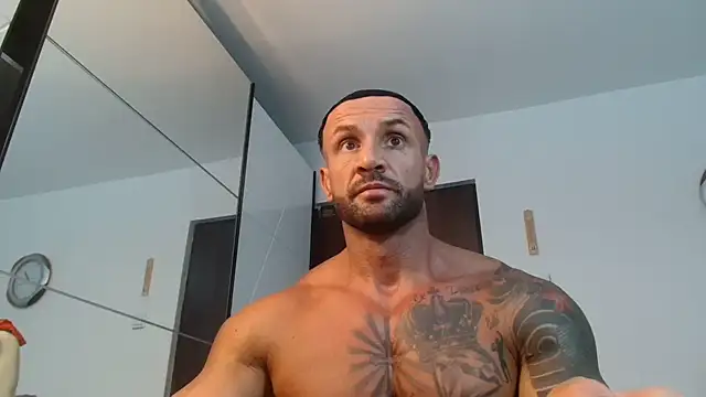 Magnificmuscles89 online show from July 2026 10:38:02 PM