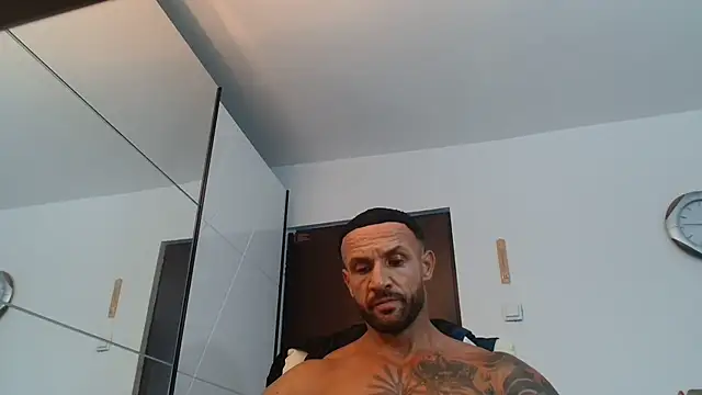 Magnificmuscles89 online show from July 2026 03:07:01 PM
