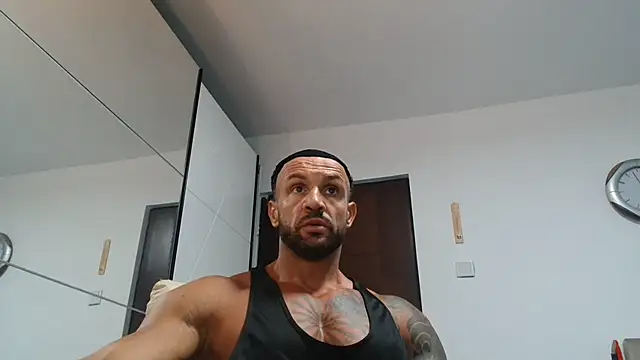 Magnificmuscles89 online show from July 2026 10:18:01 AM