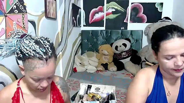 manzanahot9 online show from November 2025 09:31:01 AM