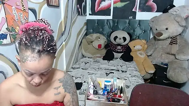 manzanahot9 online show from June 2026 08:35:01 PM