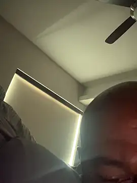 truckboyhtx online show from November 2025 03:45:02 PM