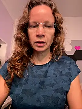 AnnikaRose online show from December 2025 05:04:02 AM