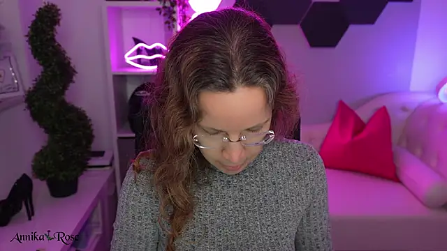 AnnikaRose online show from February 2026 08:30:02 AM