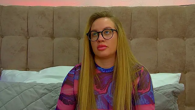 MariaNeumann online show from March 2025 07:08:02 AM