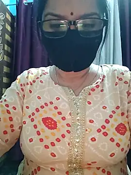 Aishwaryaa 69 online show from October 2025 04:42:01 PM