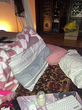 giuli zerozero online show from October 2025 08:39:02 PM