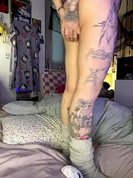 Snapshot of giuli_zerozero chatting on January 2026 01:37:02 PM giuli zerozero online show from January 2026 01:37:02 PM