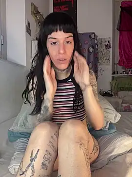 Snapshot of giuli_zerozero chatting on February 2026 09:37:01 AM giuli zerozero online show from February 2026 09:37:01 AM