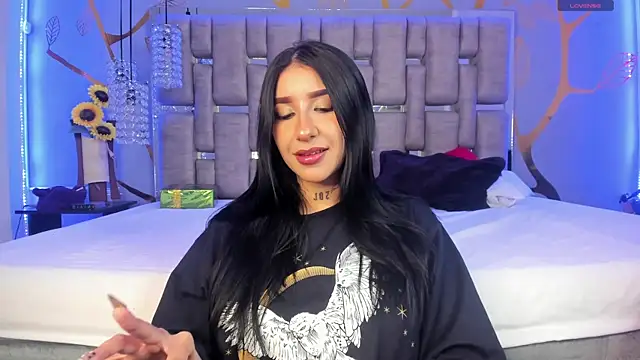 Snapshot of Leiaa_ chatting on January 2025 11:59:01 PM Leiaa online show from January 2025 11:59:01 PM