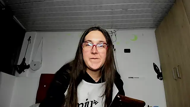 Snapshot of Sweet-Suck69 chatting on January 2025 11:27:02 PM Sweet-Suck69 online show from January 2025 11:27:02 PM