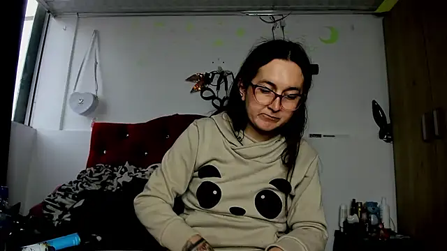 Snapshot of Sweet-Suck69 chatting on January 2025 10:19:01 PM Sweet-Suck69 online show from January 2025 10:19:01 PM