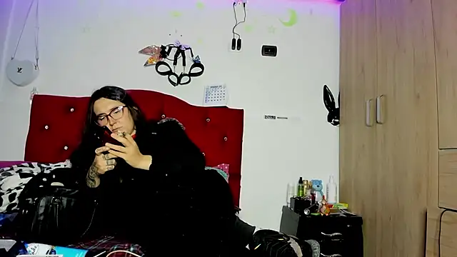 Snapshot of Sweet-Suck69 chatting on January 2025 03:40:02 AM Sweet-Suck69 online show from January 2025 03:40:02 AM