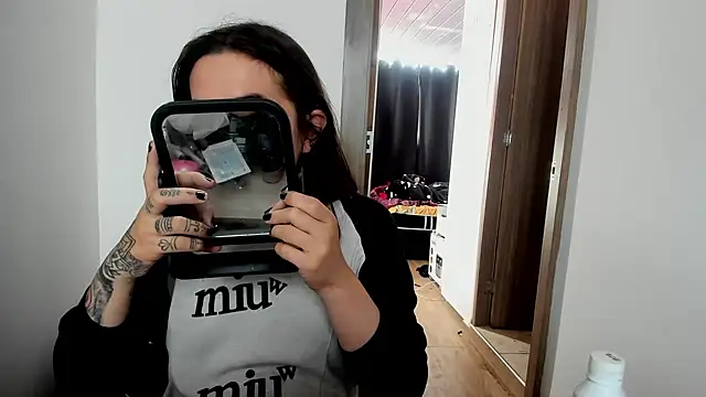 Snapshot of Sweet-Suck69 chatting on January 2025 09:59:01 PM Sweet-Suck69 online show from January 2025 09:59:01 PM