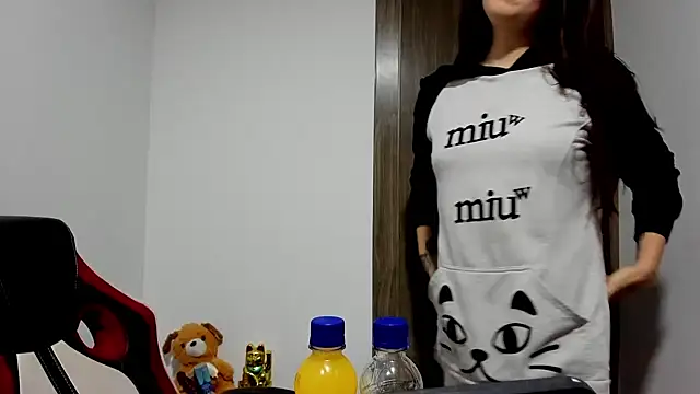 Snapshot of Sweet-Suck69 chatting on February 2025 02:40:01 AM Sweet-Suck69 online show from February 2025 02:40:01 AM