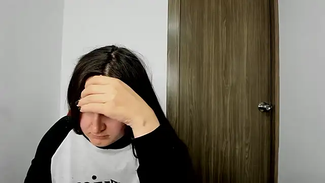 Snapshot of Sweet-Suck69 chatting on February 2025 05:56:02 AM Sweet-Suck69 online show from February 2025 05:56:02 AM