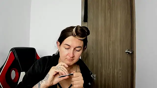 Snapshot of Sweet-Suck69 chatting on March 2025 07:19:01 AM Sweet-Suck69 online show from March 2025 07:19:01 AM