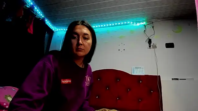 Snapshot of Sweet-Suck69 chatting on March 2025 01:23:01 AM Sweet-Suck69 online show from March 2025 01:23:01 AM