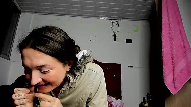 Snapshot of Sweet-Suck69 chatting on March 2025 02:21:02 AM Sweet-Suck69 online show from March 2025 02:21:02 AM