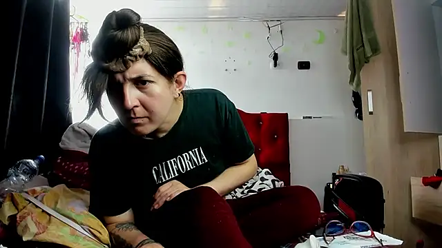 Snapshot of Sweet-Suck69 chatting on March 2025 04:59:02 PM Sweet-Suck69 online show from March 2025 04:59:02 PM