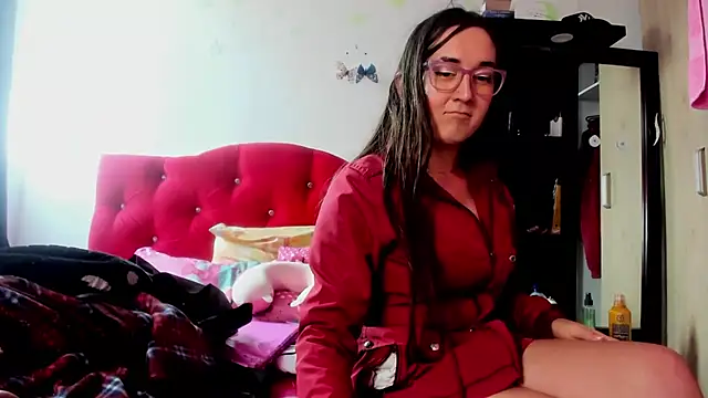 Snapshot of Sweet-Suck69 chatting on October 2025 09:04:02 PM Sweet-Suck69 online show from October 2025 09:04:02 PM