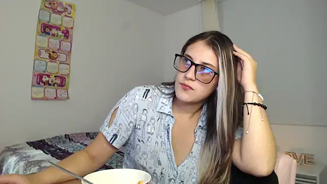 Snapshot of Giia_paiige18 chatting on March 2025 08:31:01 AM Giia paiige18 online show from March 2025 08:31:01 AM