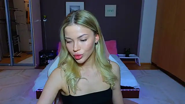 EmmyMills online show from January 2025 09:06:01 PM