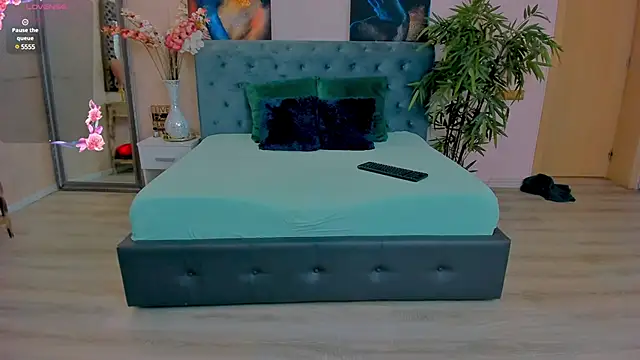 MichelleReys online show from February 2025 03:18:02 AM