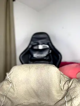 Miaa love6969 online show from October 2025 11:27:02 PM