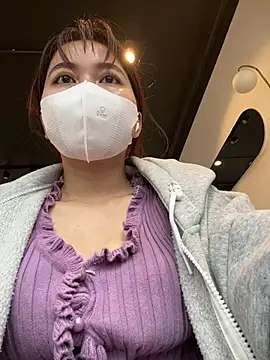 Snapshot of Lami_Mi chatting on March 2025 07:25:02 AM Lami Mi online show from March 2025 07:25:02 AM