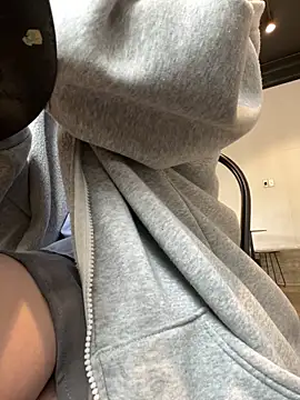 Snapshot of Lami_Mi chatting on March 2025 07:08:02 AM Lami Mi online show from March 2025 07:08:02 AM