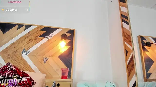 Snapshot of Kathaleiya_Ozz chatting on October 2025 07:52:01 PM Kathaleiya Ozz online show from October 2025 07:52:01 PM