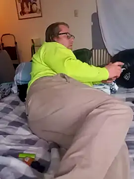 Mic Oxinner online show from February 2025 10:10:01 PM