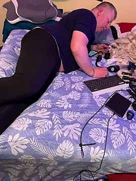 Mic Oxinner online show from March 2026 10:08:01 AM