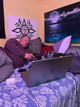 Mic Oxinner online show from March 2026 07:01:01 AM