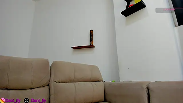 Snapshot of Dani_javi chatting on November 2025 12:19:01 AM Dani javi online show from November 2025 12:19:01 AM