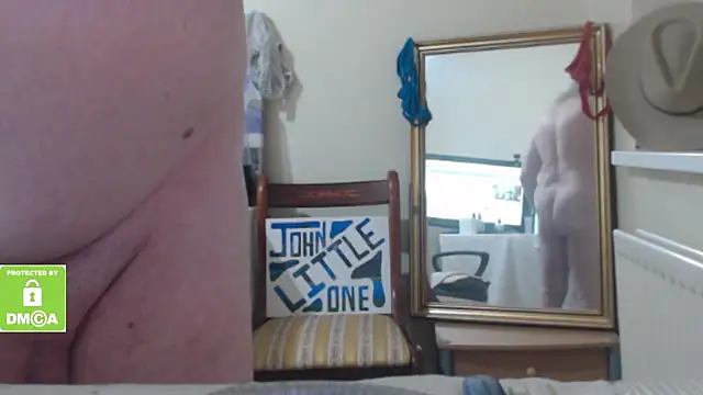 Snapshot of john_little_one1 chatting on March 2025 09:09:02 PM john little one1 online show from March 2025 09:09:02 PM