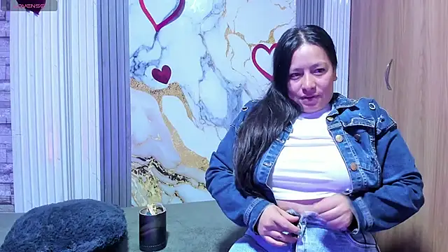 Snapshot of monickhot303av chatting on February 2026 03:58:01 AM monickhot303av online show from February 2026 03:58:01 AM