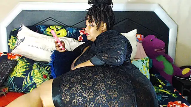 Snapshot of Bulkyyass chatting on November 2025 06:39:03 AM Bulkyyass online show from November 2025 06:39:03 AM