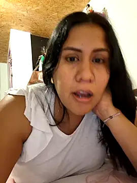 KasiaVenus  online show from October 2025 01:06:02 AM