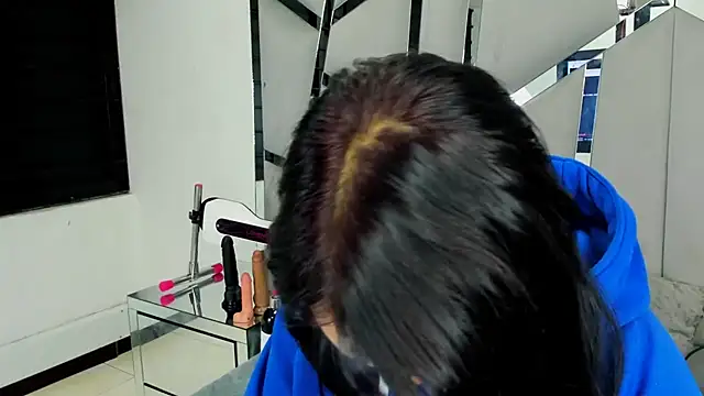 Snapshot of Catherinee69_x chatting on February 2025 09:31:01 AM Catherinee69 x online show from February 2025 09:31:01 AM