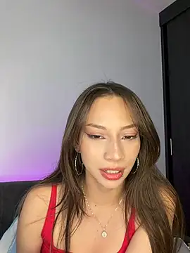 yourf4vpawg online show from June 2026 10:05:02 PM
