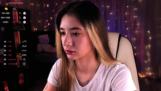 DarlaLike online show from December 2024 04:07:02 AM