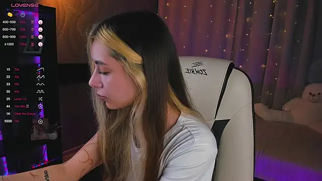 DarlaLike online show from March 2025 04:34:02 AM