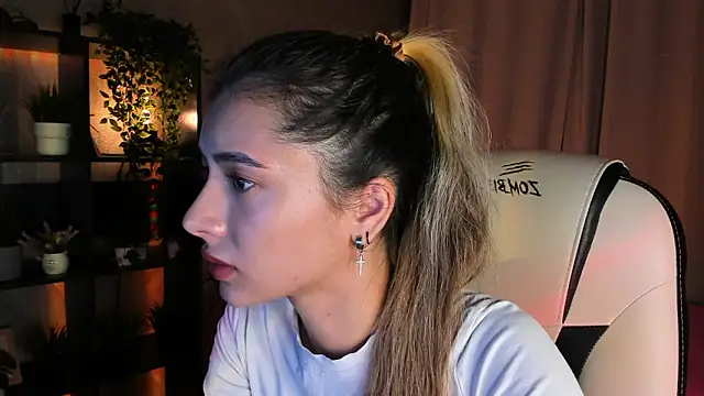 DarlaLike online show from September 2025 04:03:01 AM