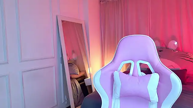 Snapshot of _Artemisa_X chatting on October 2025 12:49:02 PM Artemisa X online show from October 2025 12:49:02 PM